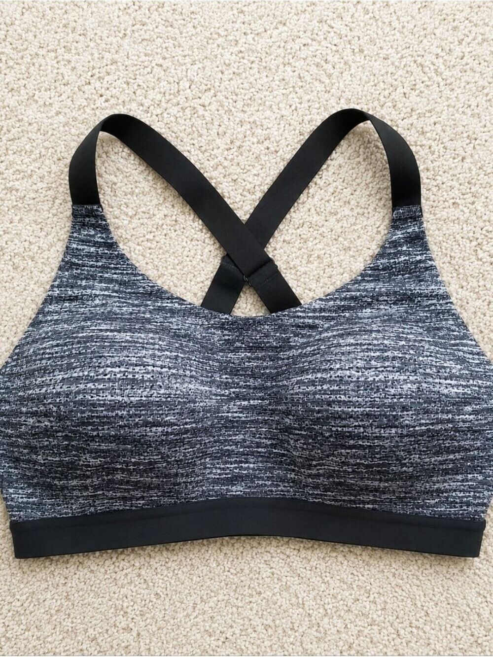 Victoria's Secret Lightweight Sports Bra Black Gray Women's Size 36D - Picture 2 of 7